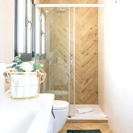 Апартаменты Chic Boutique Loft